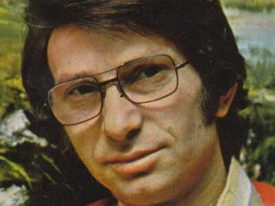 Nicola Di Bari (1971-1972) - Nicola di Bari, originario di Zapponeta in provincia di Foggia, trionfa a Sanremo sia nel 1971 che nel 1972. La prima affermazione avviene con il brano �Il cuore � uno zingaro�, l�anno seguente il bis con la poetica �I giorni dell�arcobaleno� 